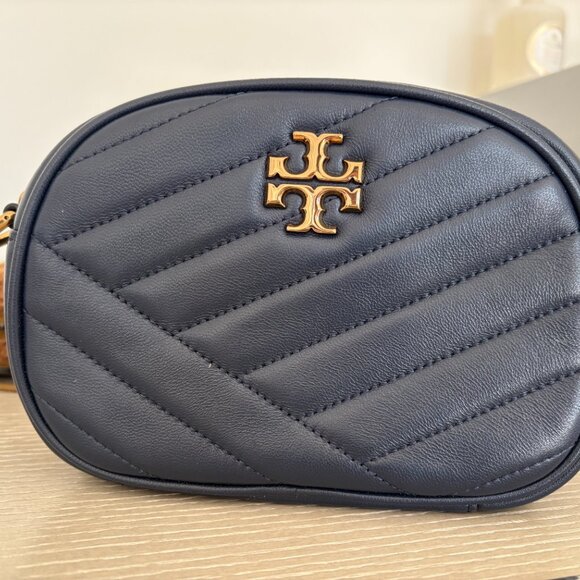 Tory Burch Kira Chevron Camera Bag - Picture 3 of 3